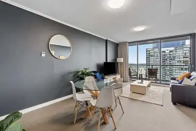 Image de Bright 1-Bed Retreat in Charlotte Towers