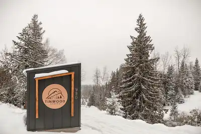 Image de Tinwood Cabins The Descent, Cozy 3 min to Rossland