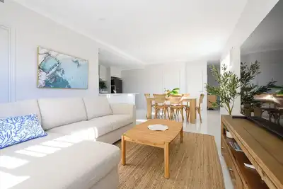 Image de Family Oasis by the River in Riverton