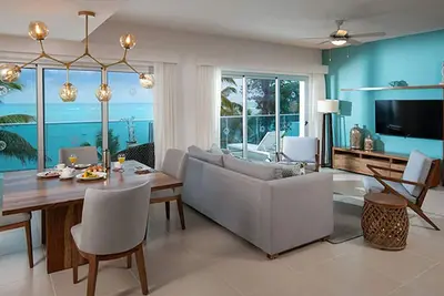 Image de Suite Impériale de 2 chambres avec cuisine et vue sur l'océan