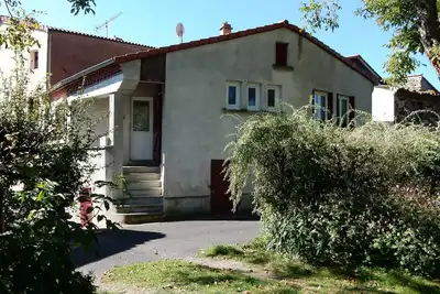 Image de Maison dans village de campagne proche ville et autoroute gratuite