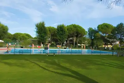 Image de Villetta Cormor Y – Piscine partagée et jardin privé à Bibione