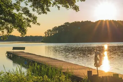 Image de Vacation home Seebrise with sauna, fireplace & rowing boat and beach directly on the Dümmer See.