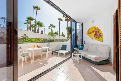 Image de Sublime169 large terrace garden and ocean view