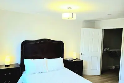 Image de 2-bed, 2 bath, 2 story townhome in the upscale area of  Buckhead Atlanta