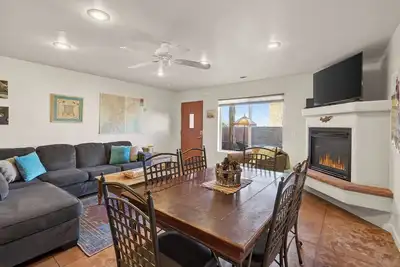 Image de New Listing! The Silver Lizard | A Moab Retreat! | Views