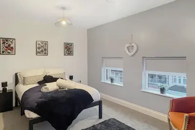 Image de Sleeps 6 2 Bed Flat Central Grantham with Free Parking & Free Gym Access