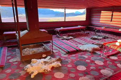 Image de Wadi rum camp with climbing adventure