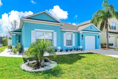 Image de Fully Remodlled & New Extended South Facing Pool Deck & Private Dock