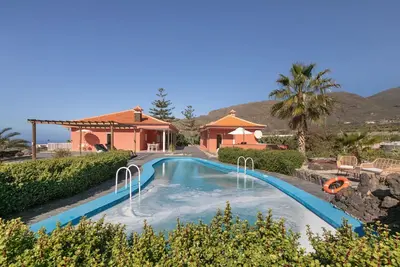 Image de « Los Llanitos Los Gigantes » avec piscine privée, terrasse partagée et Wi-Fi