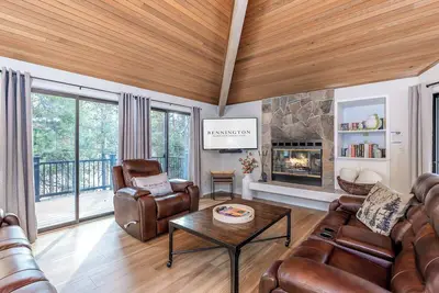 Luxurious Sunriver Home, Hot Tub - Rock06