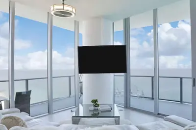 Image de Beautiful Ph Ocean front views Hollywood