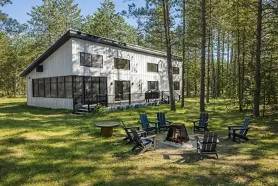 Image de Sanctuaire des Pins | Hot Tub | 10 Guests