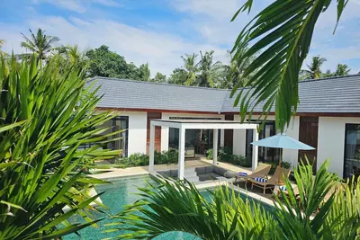 Image de Exclusive West Bali 6-Person Villa - 60m2 Infinity Pool & Ocean-Side Luxury