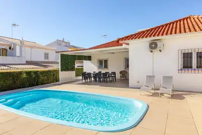 Image de Villa Claramar : Piscine Privée, Wi-Fi et Climatisation à Albufeira