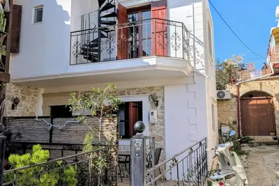 Image de Cozy vacation home with roof terrace and sea view in the heart of Pitsidia