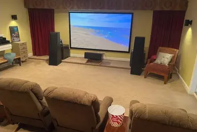 Image de Family friendly retreat, Movie room, Patio, Pet- friendly, near Disney, Legoland