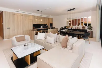 Image de Beachside Luxury 3br Condo at Naya Resort