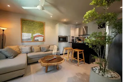 New 3br Loft - Pool & Patio - 2 mins to Beach