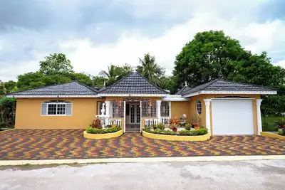 Image de Adorable 3-bedroom villa in the tranquil gated community of Tower Isle