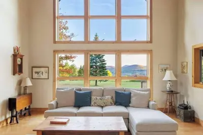 Image de 7br Ski Cabin | HotTub, Sauna | Games | Slope View