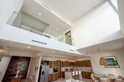 Image de Luxury Beach Front House 4br/4b w/ pool/grill