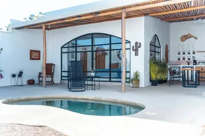 Image de 2 Private villa with pool in the quietest area of Tamarindo! 5 minutes to beach