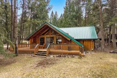 Image de The Outpost Cabin | Lake Access | Fireplace | Cozy
