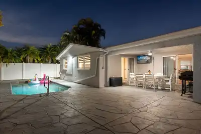 Image de Family-Friendly Home w/Heated Pool Near Beaches