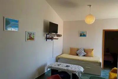 Image de Appartement d'une chambre avec le balcon et la vue sur le mer Rab (A-25079-d)