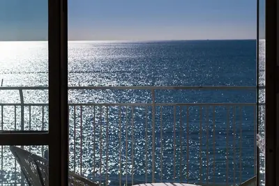 Image de Luxury meets relaxation. An exclusive Studio Apartment on the Salerno seafront.