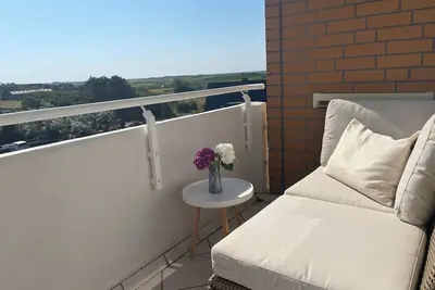 Image de Modern apartment with balcony, WiFi and free parking in Westerland