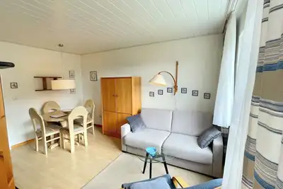 Image de Cozy vacation apartment with balcony and garden view near the beach in Westerland