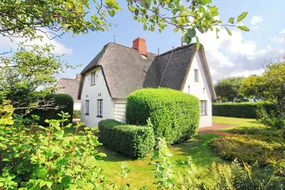 Image de Detached thatched house in Westerland with garden, terrace and dog-friendly