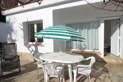 Image de Appartement à 100m de la plage pour 4 pers avec clim et parking