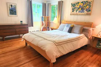 Image de Lenox Interlude Stylish Village Haven Views Ac Walk to Town