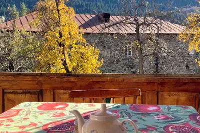 Image de Guesthouse Lantia 5 minutes away Centrally Located Comfort Close to Everything.