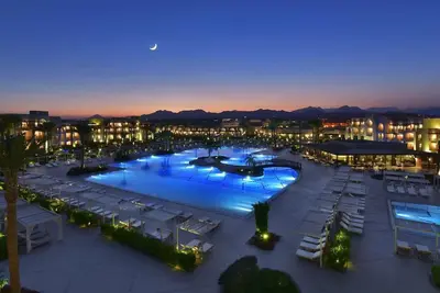 Image de 4 Contemporary Rooms with Pool Access – Relax in Comfort and Tranquility