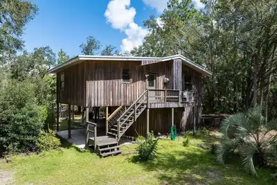 Image de Peaceful and Quiet Suwannee River Cabin