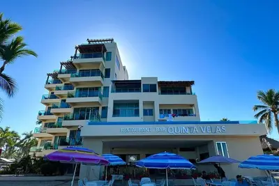 Image de 2 Bedroom Ground Floor Condo - with the sand at your feet.