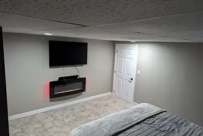 Image de Cozy Private 1br Suite, King Bed, Near Downtown