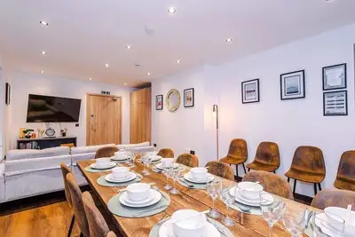 Image de Curzon a family & Pet friendly house with Hot Tub