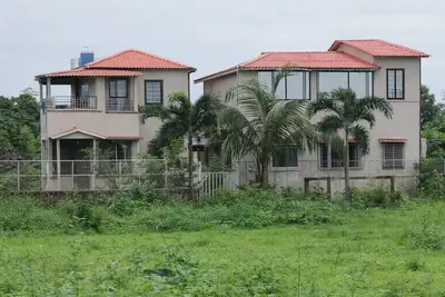 Image de Enjoyable 3-bedroom villa with private pool in charming Kasara near Igatpuri