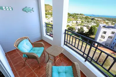 Image de Ocean View Family Apartment Near Puerto del Rey Marina