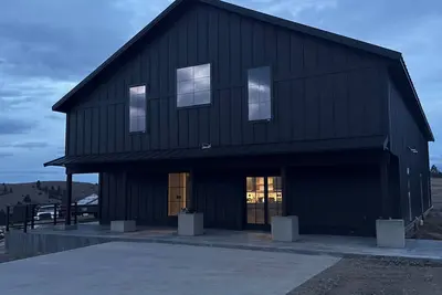 Image de Luxury Home with Movie Room - right outside of Helena