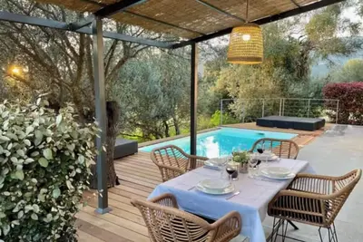 Image de Villa avec piscine chauffée et prestation para hôtelière