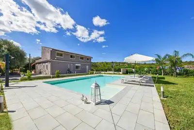Image de Stunning home in Floridia