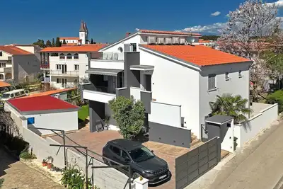 Image de Villa avec climatisation et balcon