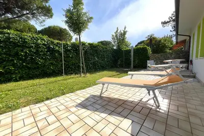 Image de Appartement de vacances Maison pour deux familles dans la verdure