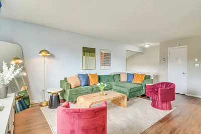 Image de Families w/ Pets Welcome! Art Deco Home in Arvada